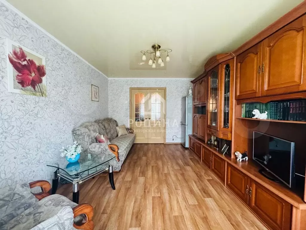 2-к. квартира, 49 м, 3/3 эт. - Фото 1