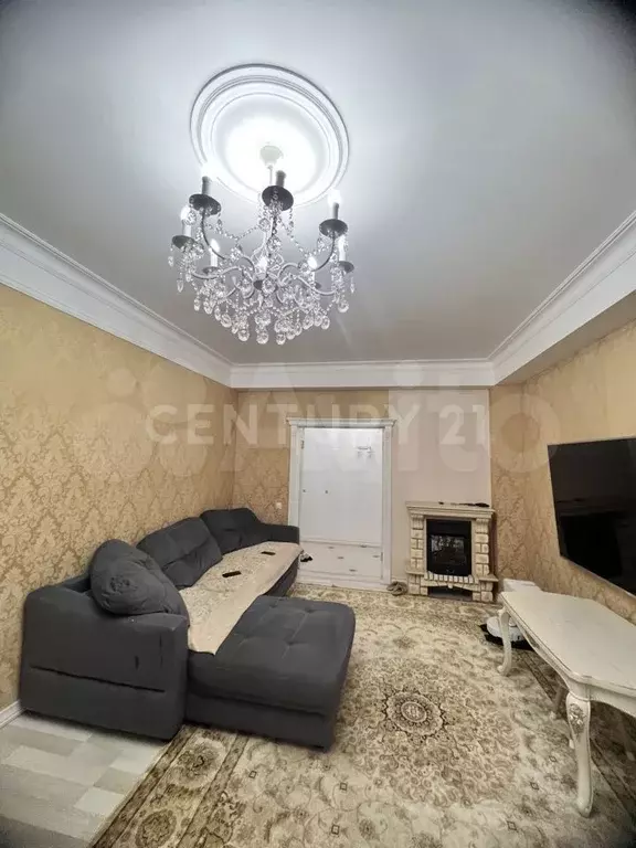 3-к. квартира, 100 м, 9/10 эт. - Фото 0