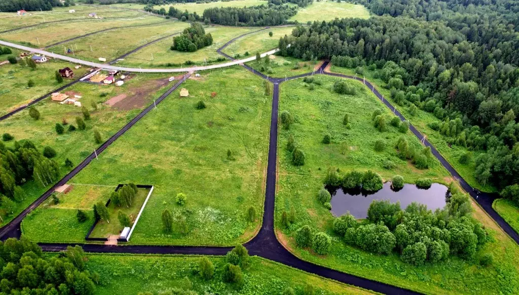 Участок в Московская область, Сергиево-Посадский городской округ, д. ... - Фото 1