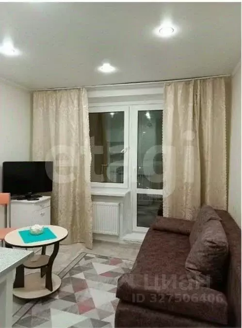 Студия Тюменская область, Тюмень ул. Новоселов, 115 (18.0 м) - Фото 1