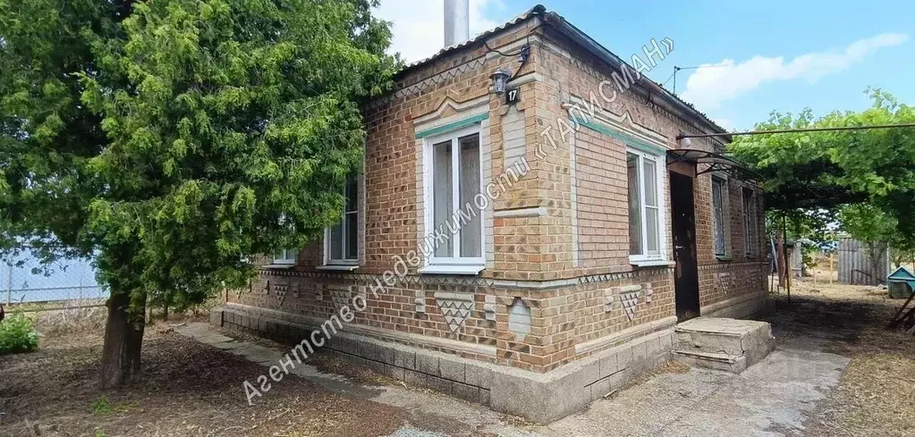 Дом в Ростовская область, Неклиновский район, Новобессергеневское ... - Фото 1