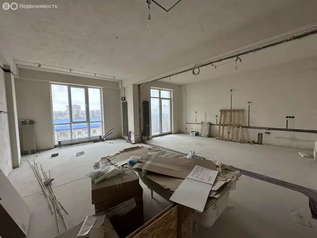 2-комнатная квартира: Махачкала, улица Ирчи Казака, 128В (112 м) - Фото 2