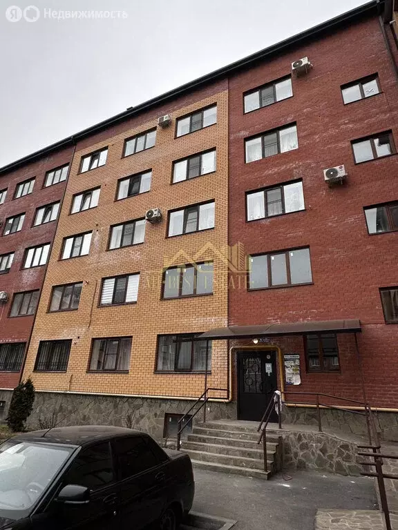 3-комнатная квартира: Владикавказ, улица Алихана Гагкаева, 11к1 (108 ... - Фото 2