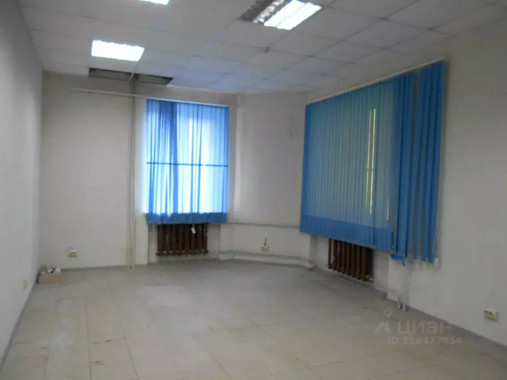 Помещение свободного назначения в Саратовская область, Энгельс ... - Фото 1