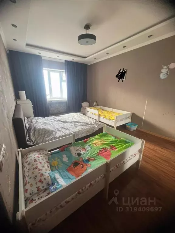 2-к кв. Саха (Якутия), Якутск ул. Петровского, 12 (55.0 м) - Фото 0