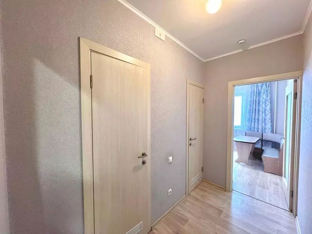 3-к кв. Курская область, Курск ул. Домостроителей, 8 (76.9 м) - Фото 2