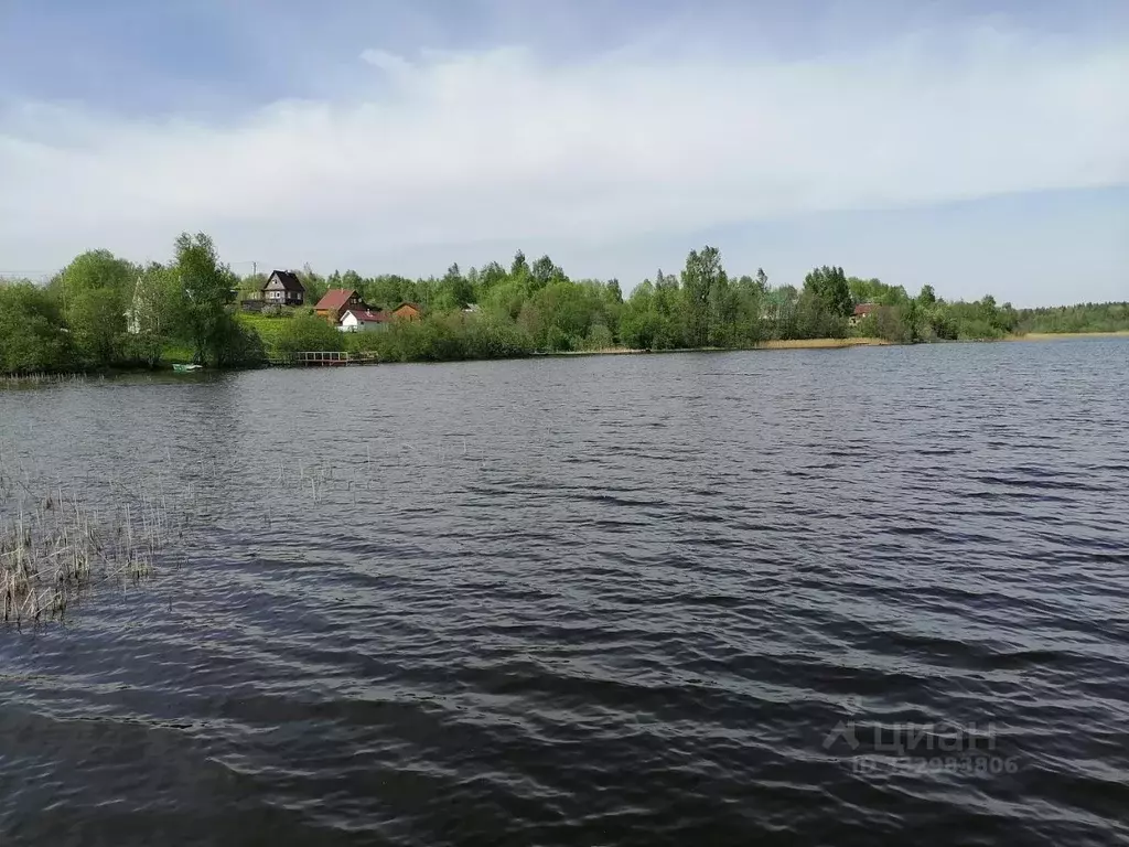 Участок в Ленинградская область, Подпорожское городское поселение, д. ... - Фото 1