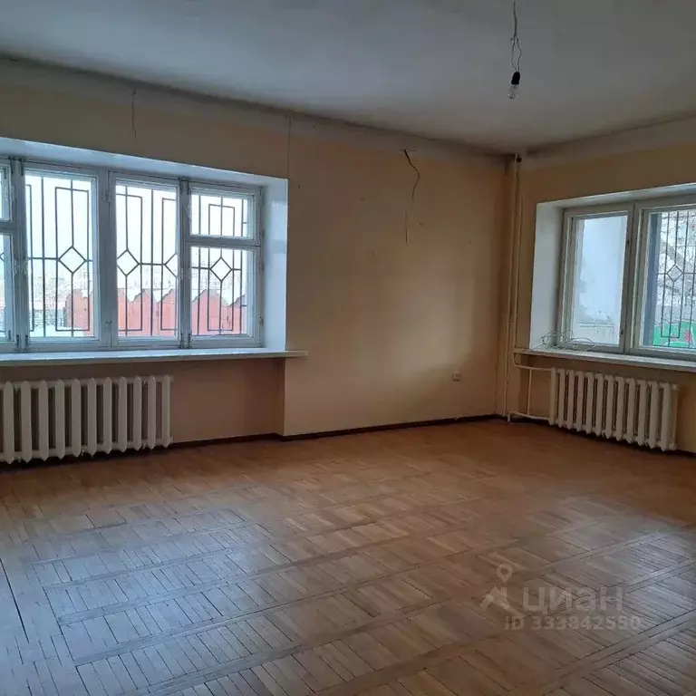 3-к кв. Тюменская область, Тюмень ул. Кирова, 6 (221.8 м) - Фото 1