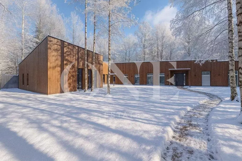 Дом в Московская область, Одинцовский городской округ, д. Новодарьино, ... - Фото 1