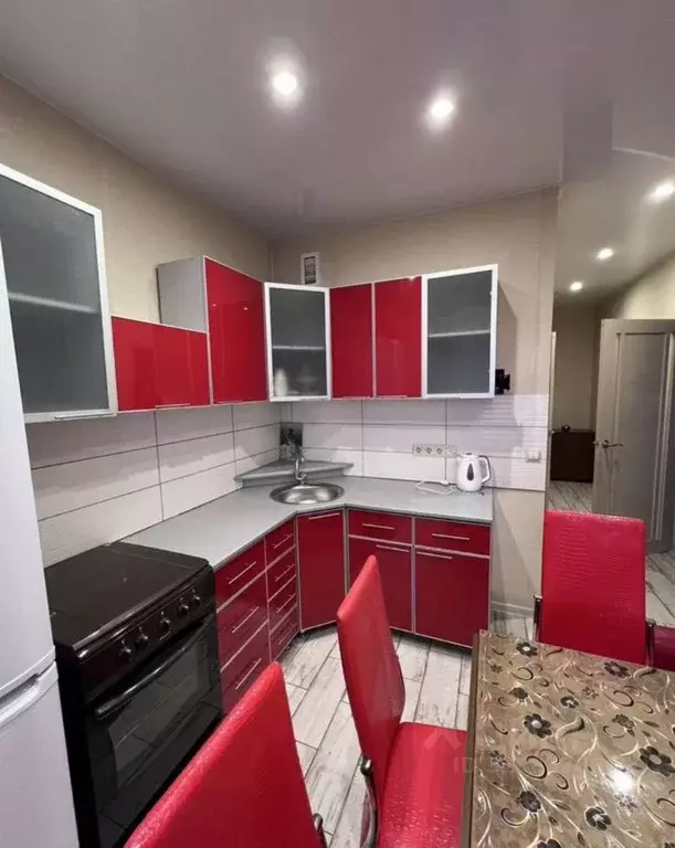 1-к кв. Иркутская область, Иркутск ул. Багратиона, 8 (44.0 м) - Фото 1