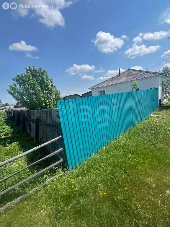 Дом в Курганская область, Половинский муниципальный округ, село Сумки ... - Фото 2