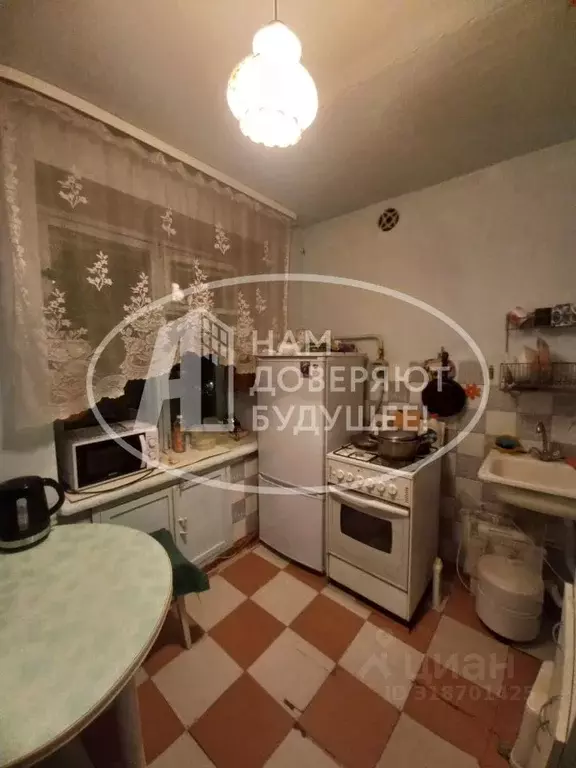 2-к кв. Пермский край, Чернушка Коммунистическая ул., 13 (43.5 м) - Фото 0