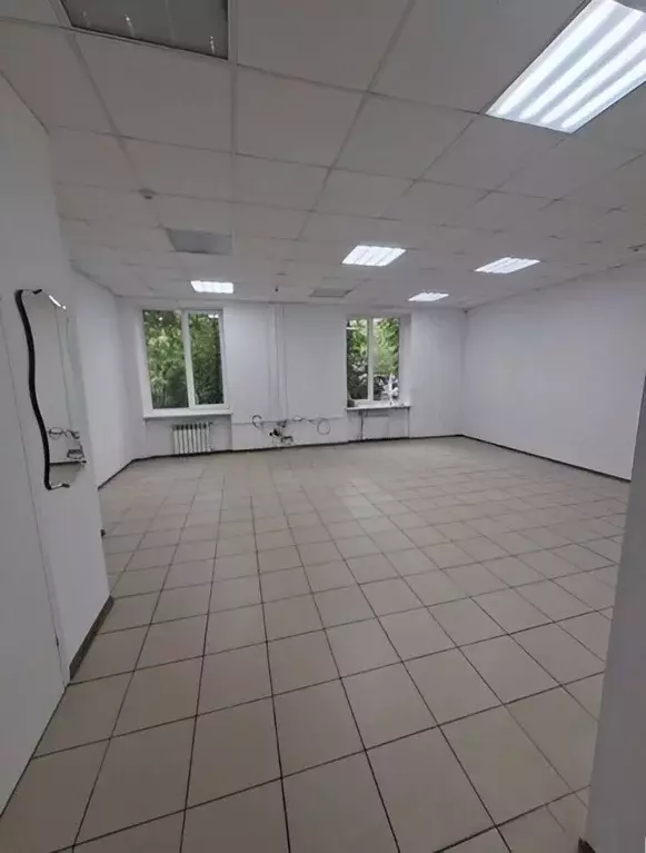 Торговая площадь в Санкт-Петербург Варшавская ул., 48 (56 м) - Фото 1