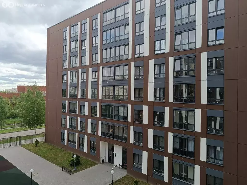 Квартира-студия: Коммунар, улица Просвещения, 2 (26.5 м) - Фото 2