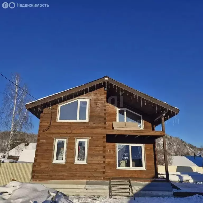 Дом в Междуреченск, улица Чапаева (116 м) - Фото 1