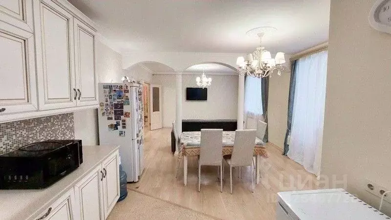 3-к кв. Татарстан, Казань ул. Салиха Батыева, 5 (84.0 м) - Фото 1