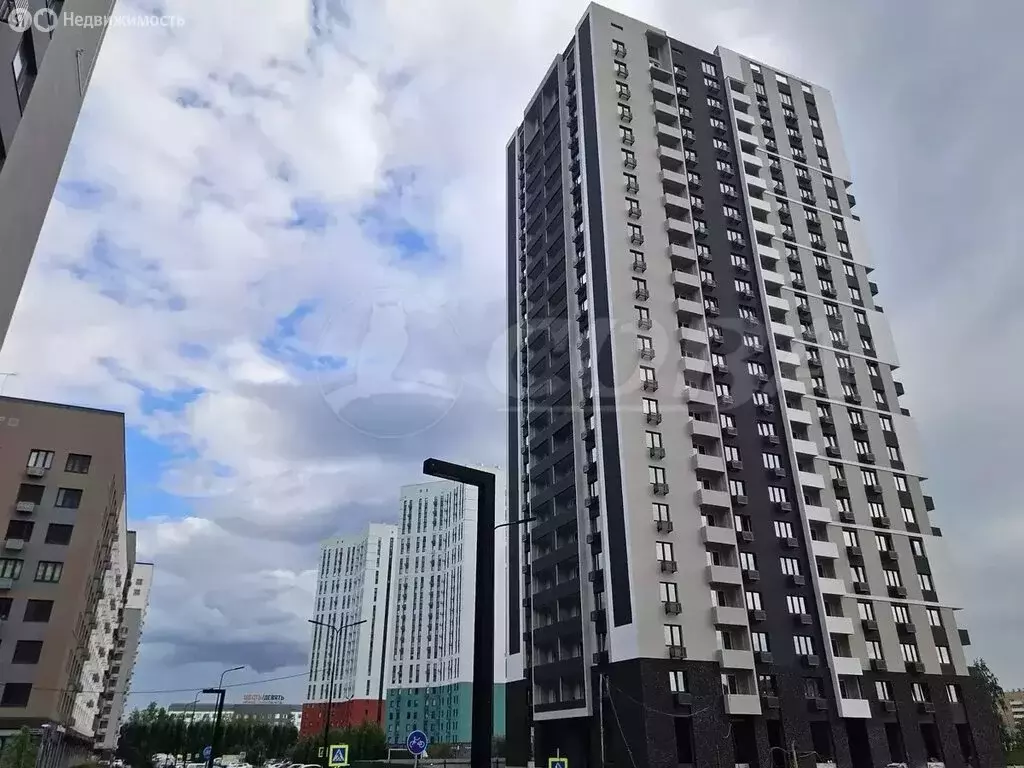 2-комнатная квартира: Тюмень, улица Республики, 204к15 (47 м) - Фото 1