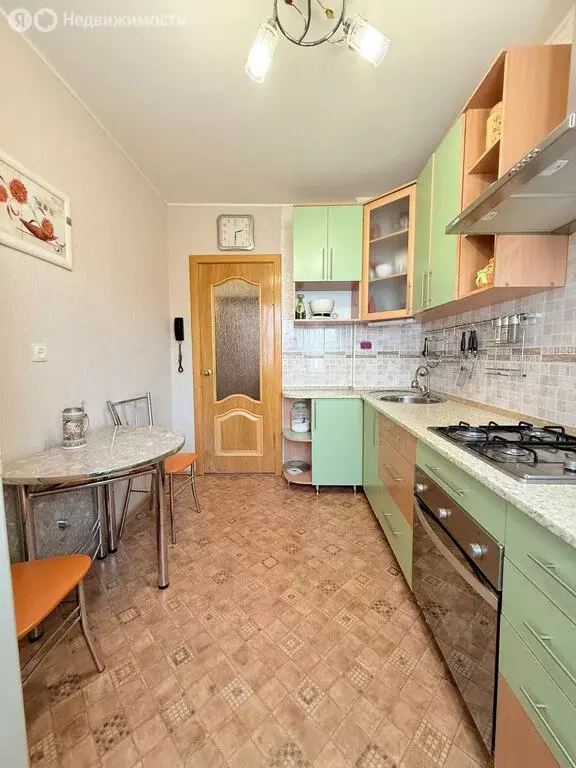 3-комнатная квартира: Саратов, Кировский район, Цветочная улица, 26/32 ... - Фото 2