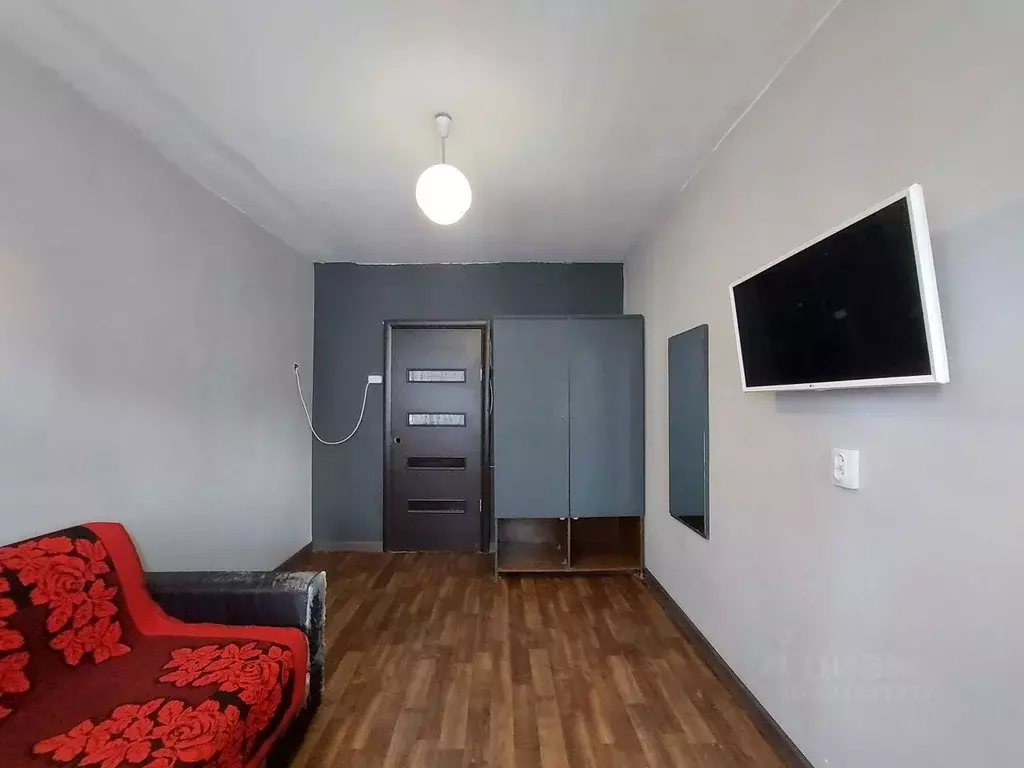 Комната Псковская область, Псков ул. Киселева, 8 (13.4 м) - Фото 1