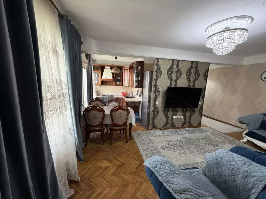 3-к кв. Дагестан, Махачкала ул. Ирчи Казака, 118 (62.2 м) - Фото 1