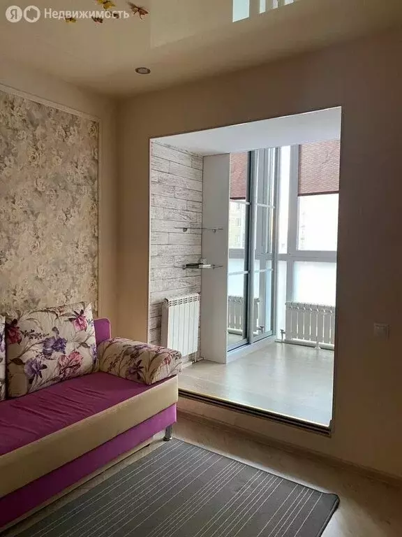 1-комнатная квартира: Омск, улица Крупской, 14 (35 м) - Фото 0