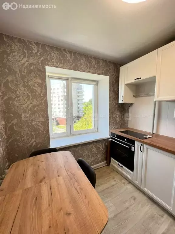 3-комнатная квартира: Казань, улица Академика Губкина, 48 (53 м) - Фото 1