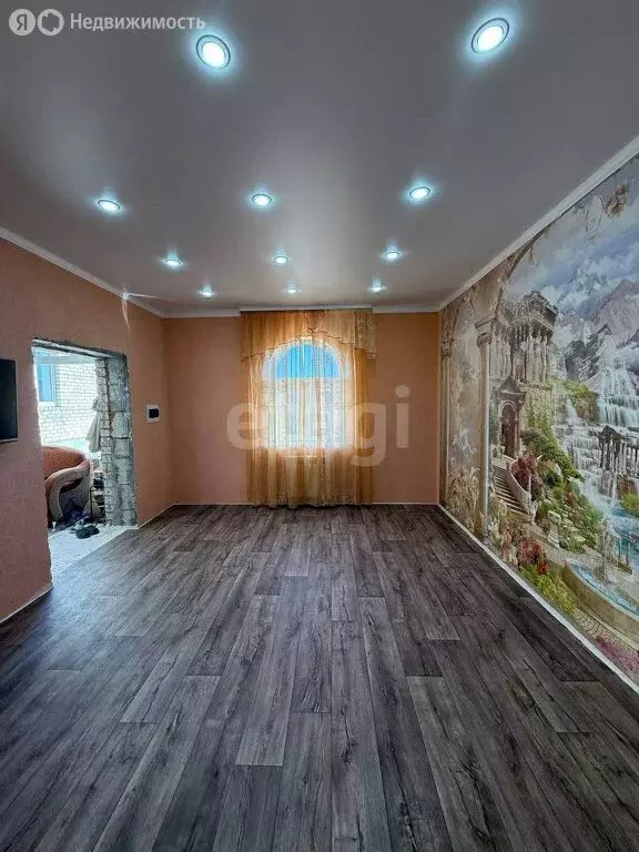 Дом в Губкин, Славянская улица (346.4 м) - Фото 1