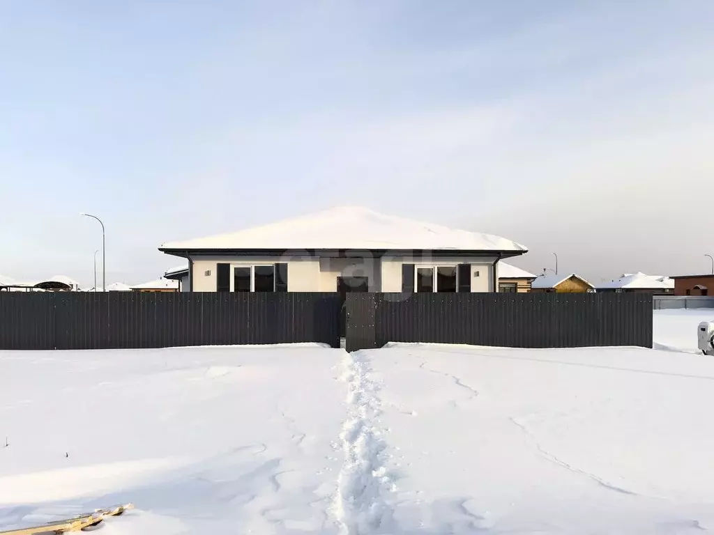 Дом в Тюменская область, Тюменский муниципальный округ, с. Кулаково, ... - Фото 1