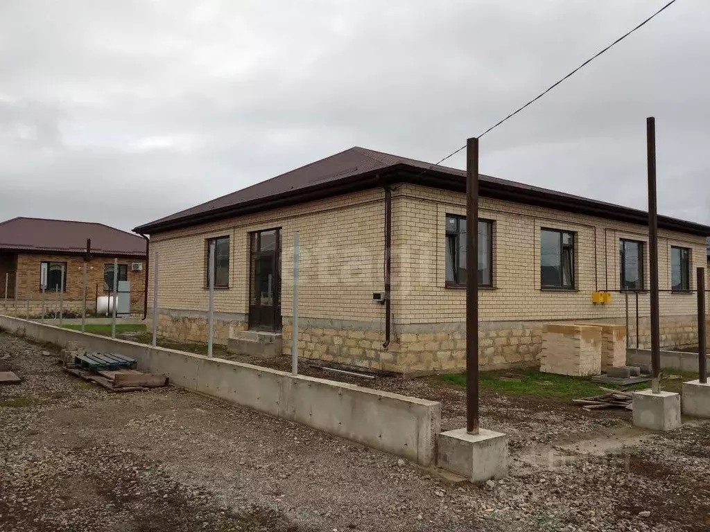 Дом в Ставропольский край, Михайловск Шпаковский район, ул. Сергея ... - Фото 2