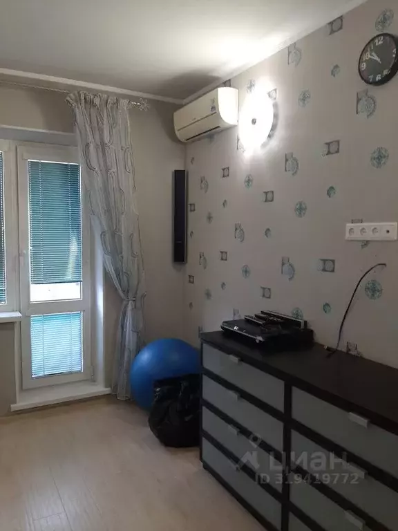 2-к кв. Омская область, Омск ул. Дианова, 4 (48.0 м) - Фото 0