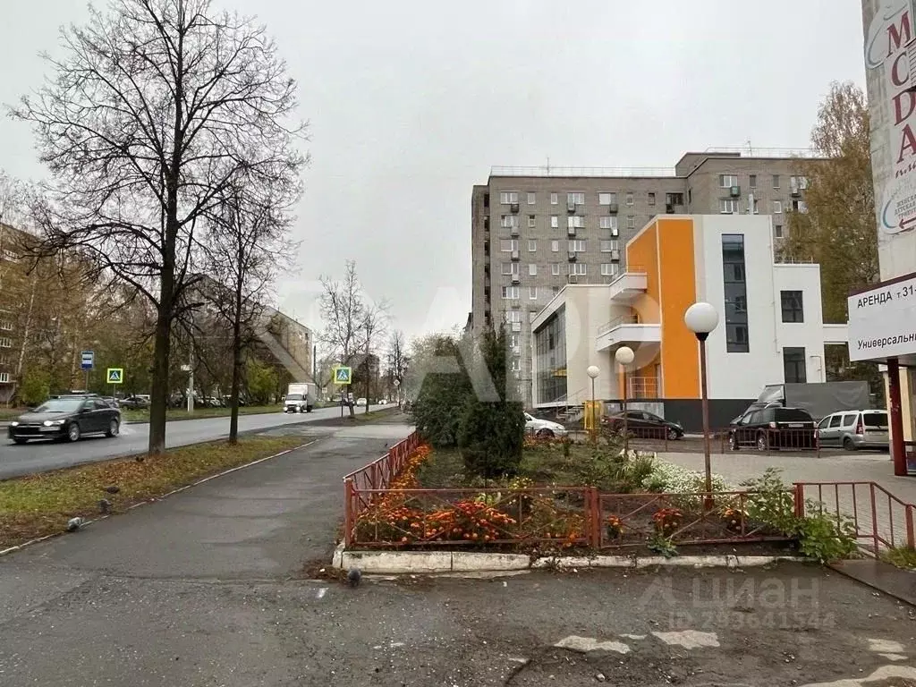 Помещение свободного назначения в Удмуртия, Ижевск ул. имени 50-летия ... - Фото 2