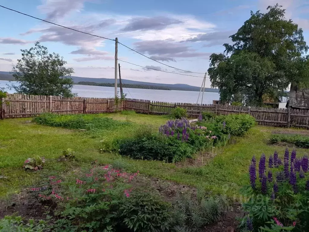 Дом в Челябинская область, Саткинский муниципальный округ, пос. ... - Фото 2