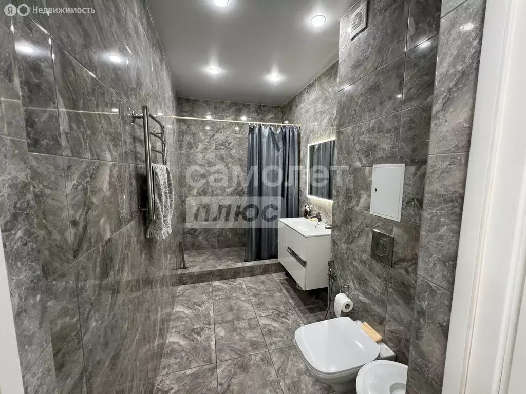 2-комнатная квартира: Махачкала, улица Гагарина, 17Е (74.1 м) - Фото 1