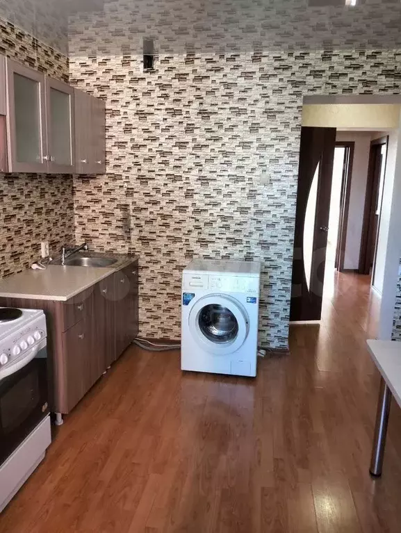 2-к. квартира, 60 м, 4/9 эт. - Фото 1