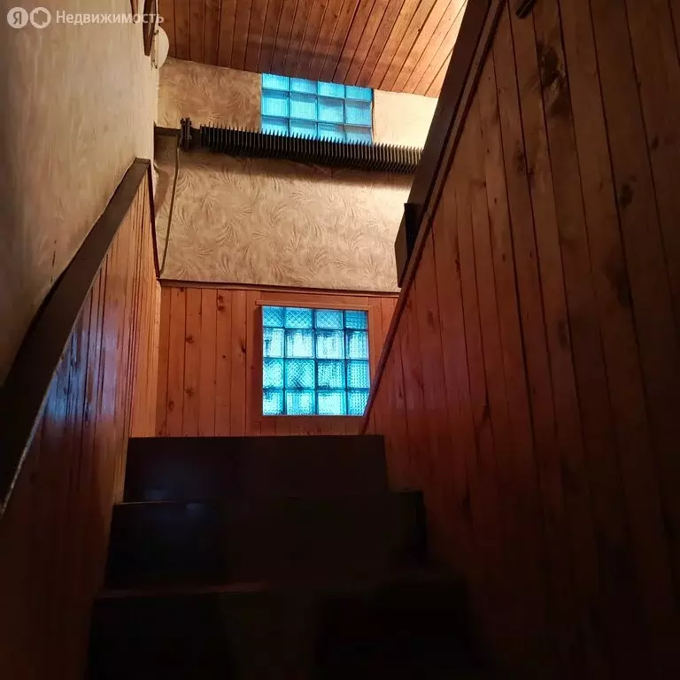 Дом в Берёзовский, Барзасская улица (380 м) - Фото 0