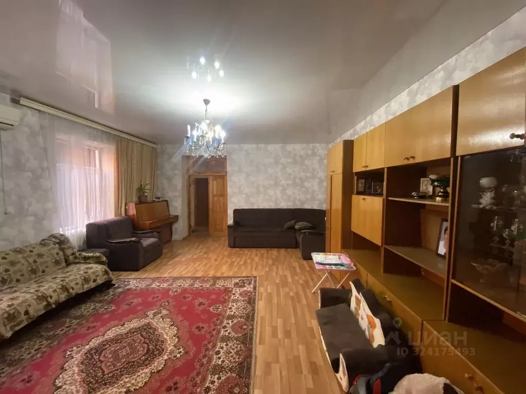 Дом в Краснодарский край, Армавир ул. Имени Маршала Жукова, 86 (108 м) - Фото 2