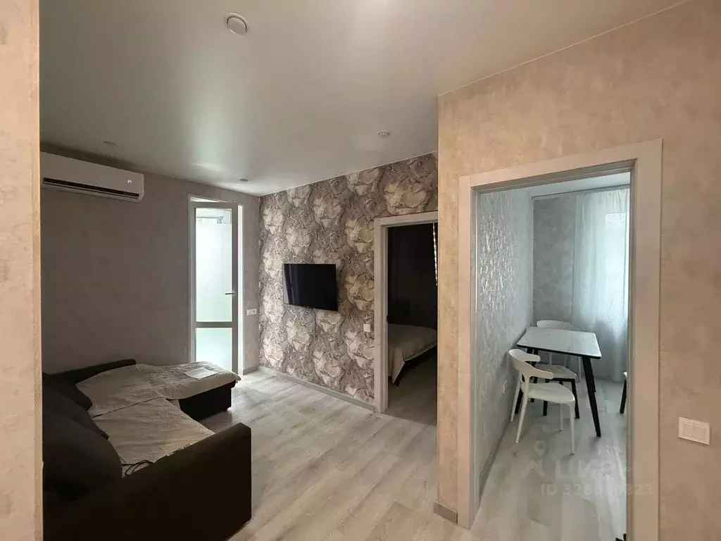 2-к кв. Приморский край, Владивосток ул. Североморская, 6 (40.0 м) - Фото 1