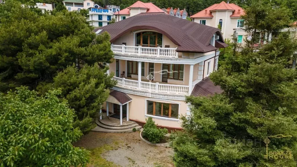 Дом в Крым, Ялта ул. Кедровая, 10 (580 м) - Фото 1