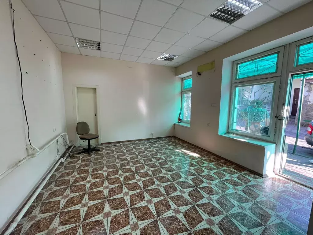 Помещение свободного назначения в Крым, Алушта ул. Владимира Хромых, ... - Фото 2