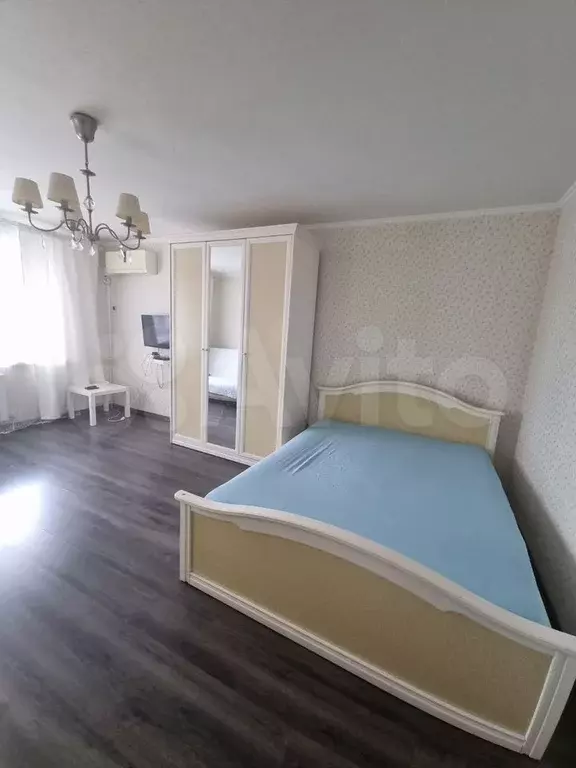 1-к. квартира, 42 м, 7/9 эт. - Фото 1