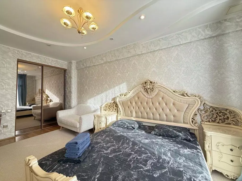 1-к кв. Татарстан, Казань Кремлевская ул., 2А/4 (80.0 м) - Фото 1