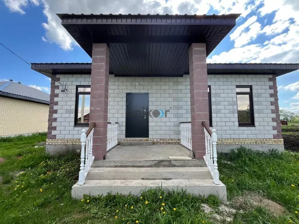 Дом в Башкортостан, Уфа городской округ, д. Самохваловка ул. ... - Фото 0