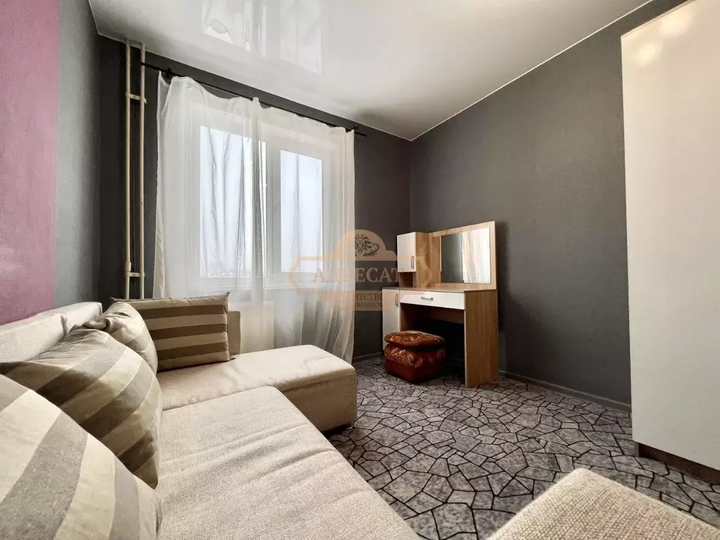 Комната Санкт-Петербург Серебристый бул., 38 (10.9 м) - Фото 1