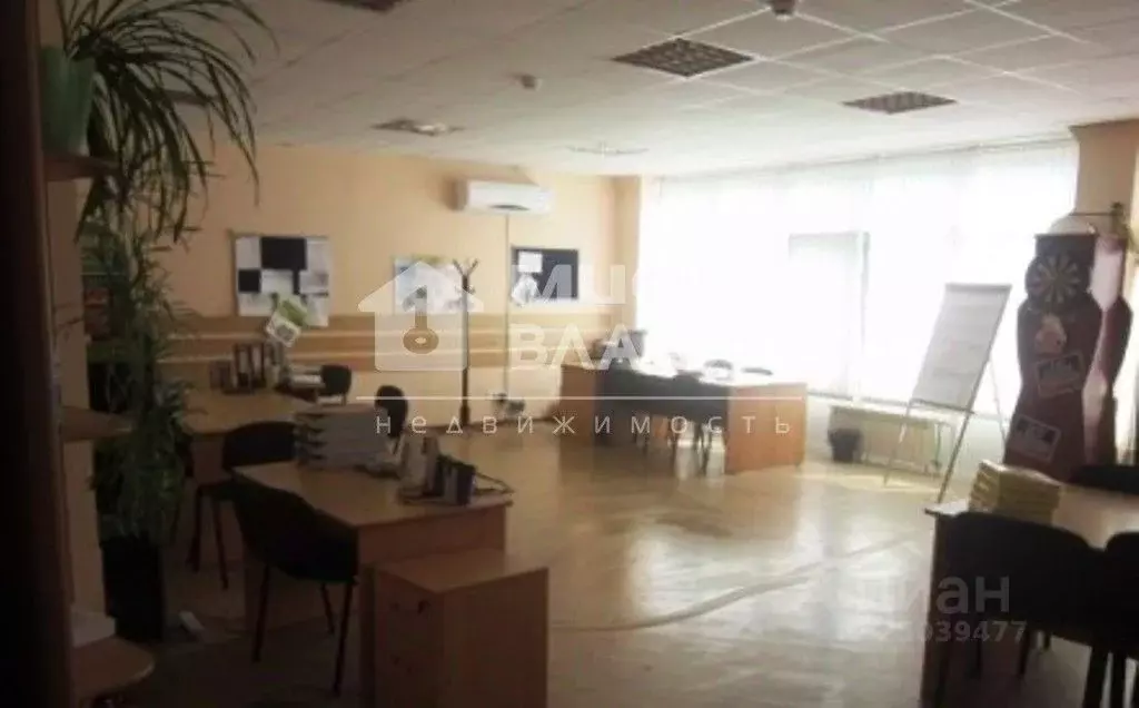 Офис в Омская область, Омск Учебная ул., 196 (420 м) - Фото 1