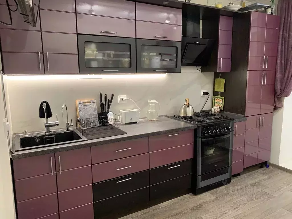 1-к кв. Чувашия, Новочебоксарск ул. 10-й Пятилетки, 46А (43.9 м) - Фото 1