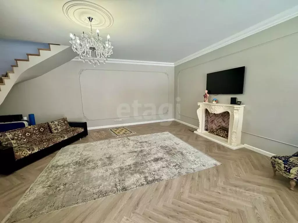 Дом в Дагестан, Махачкала туп. 3-й Минский, 11 (260 м) - Фото 1