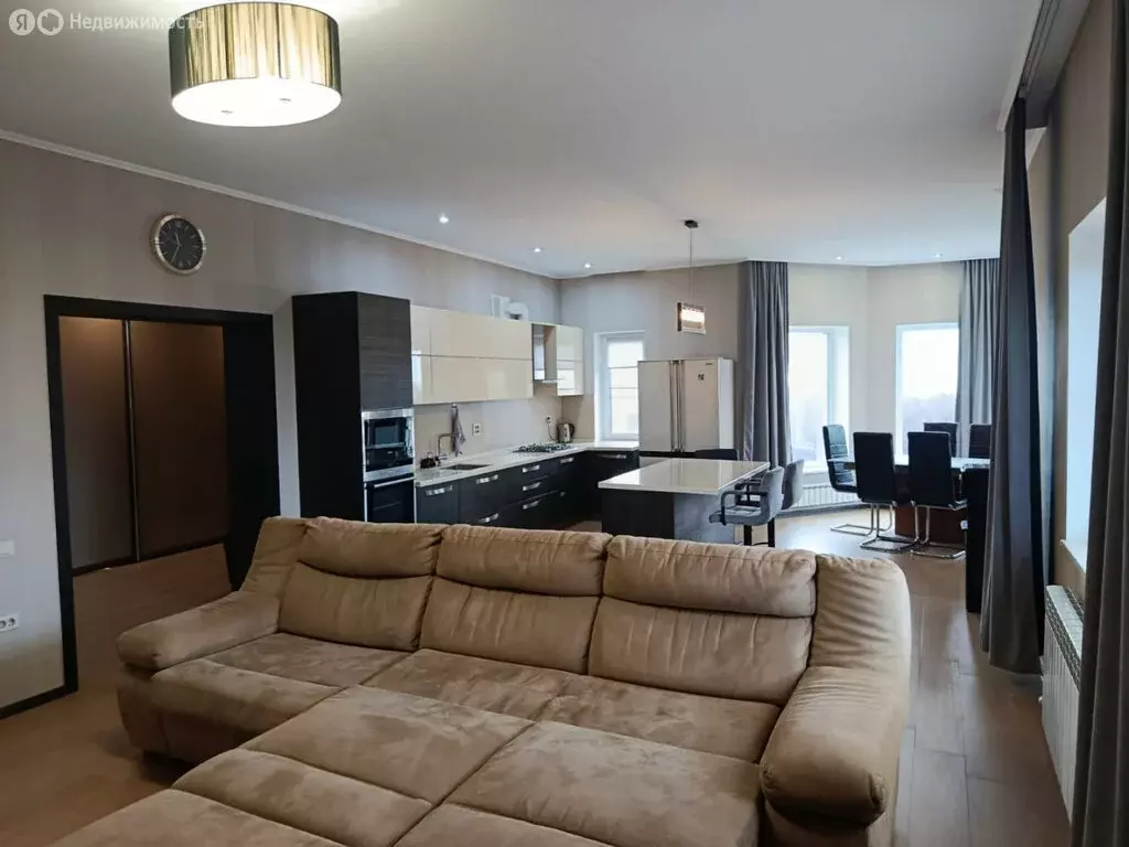 Дом в Чалтырь, улица Тащияна, 124 (382 м) - Фото 1