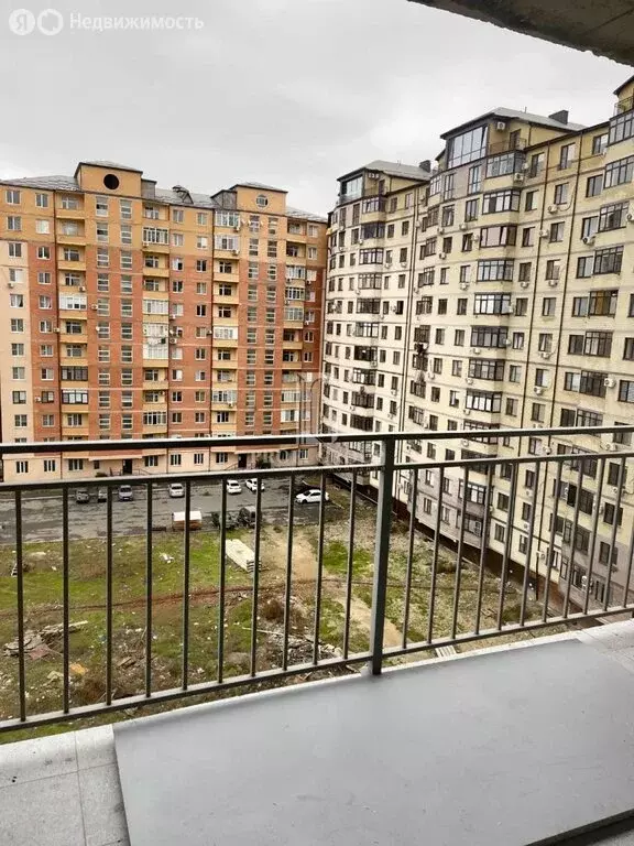 1-комнатная квартира: Махачкала, улица Хаджи Булача, 14Б (56 м) - Фото 1