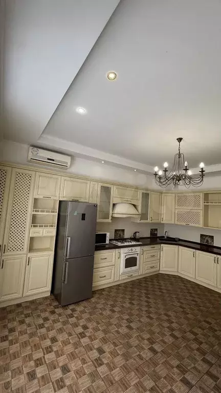 2-к. квартира, 65 м, 2/3 эт. - Фото 0