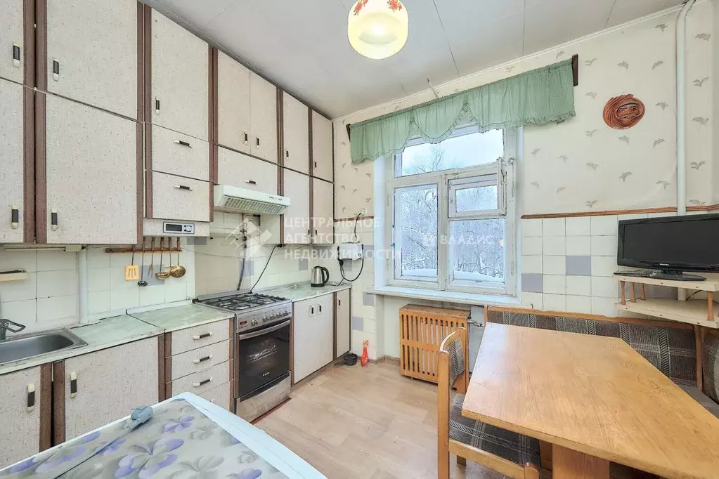 3-к кв. Рязанская область, Рязань Октябрьская ул., 12 (82.0 м) - Фото 2